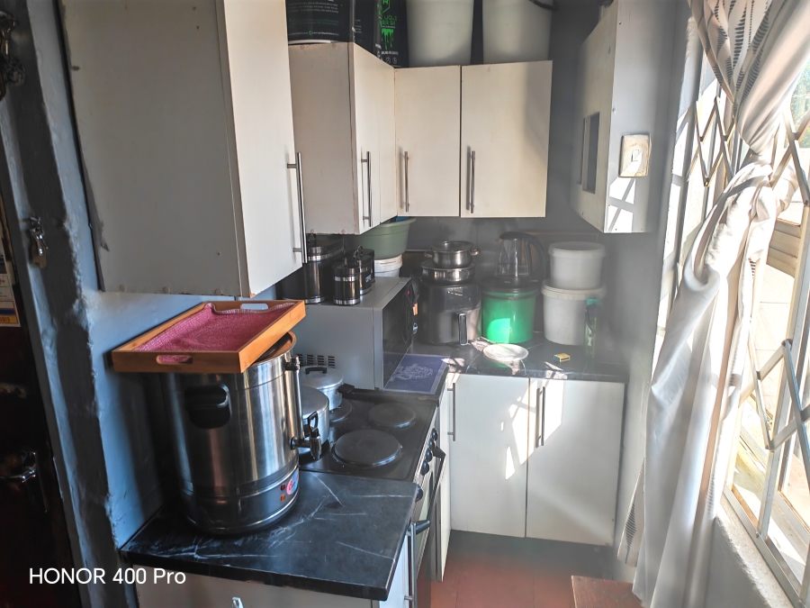 2 Bedroom Property for Sale in Sercor Park Western Cape